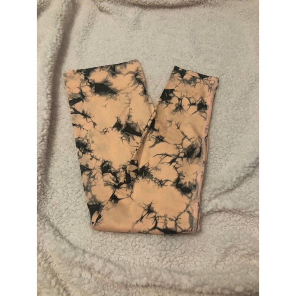 NEW PEACH AND BLACK TIE DYE LEGGINGS L